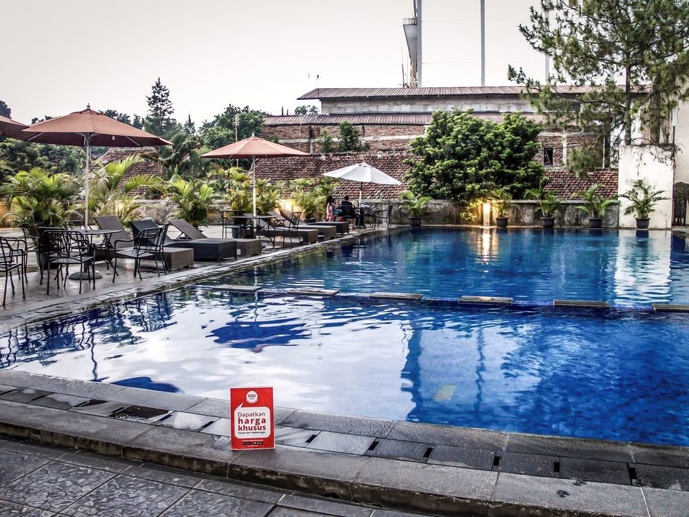 Collection O 295 Grha Ciumbuleuit Guest House Bandung Dış mekan fotoğraf