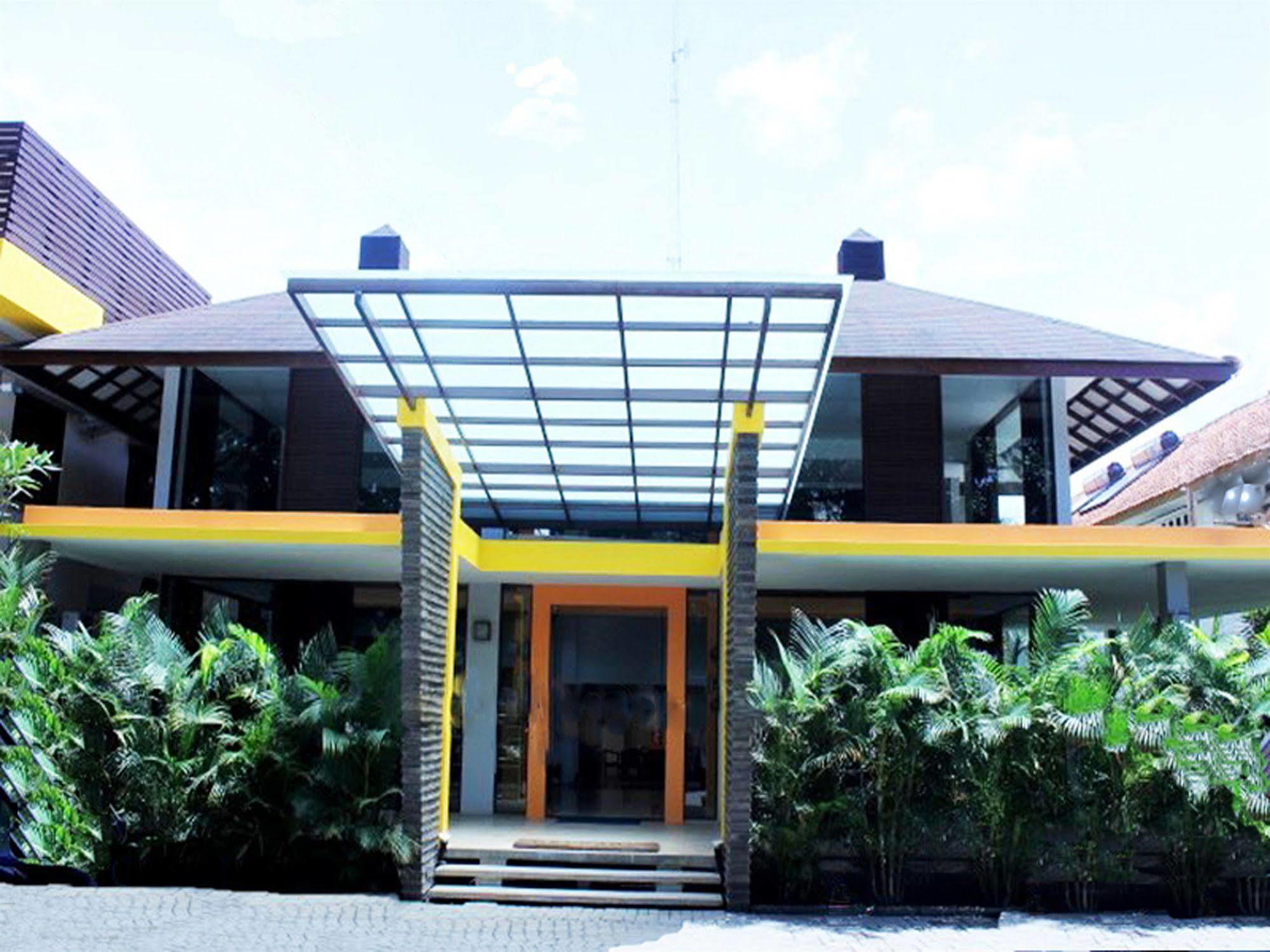 Collection O 295 Grha Ciumbuleuit Guest House Bandung Dış mekan fotoğraf